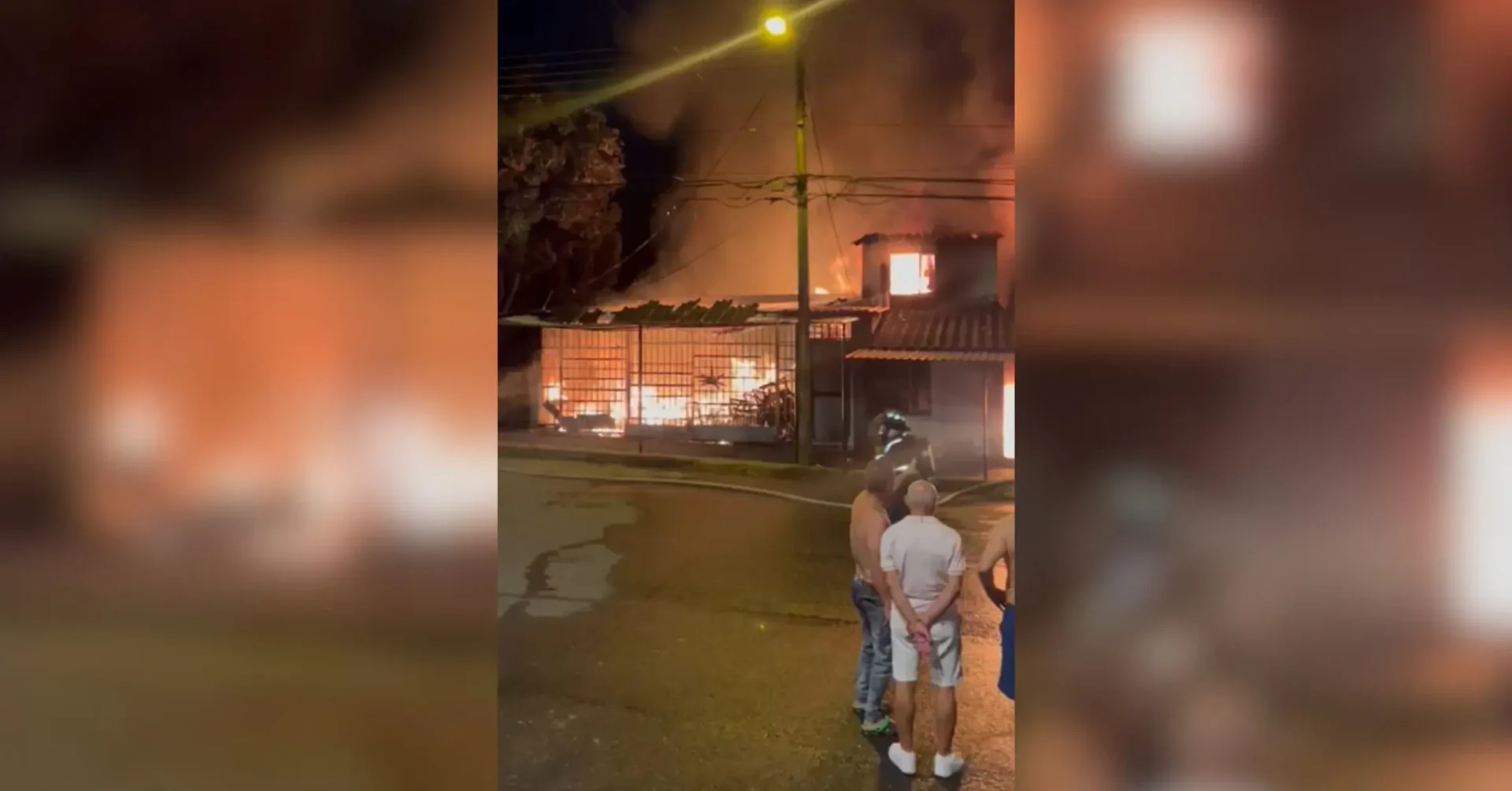 Un hombre fallecido tras incendio estructural en el barrio La Fachada
